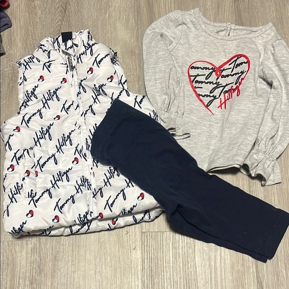 Tommy Hilfiger Kids Outfit Set 12M - Picture 1 of 1